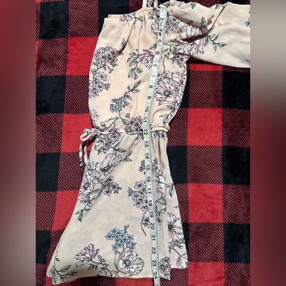 Girls size 10-12 floral romper - Picture 4 of 5